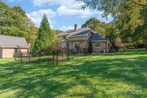 Exterior - 6404 Fox Trce, Salisbury, NC 28147 photo 7 of 7