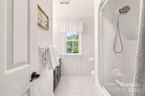 Bath - 6404 Fox Trce, Salisbury, NC 28147 photo 5 of 6