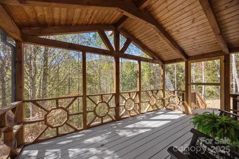 86 Tuts Ter, Sylva, NC 28779