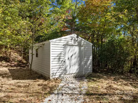 Exterior - 86 Tuts Ter, Sylva, NC 28779 photo 5 of 15