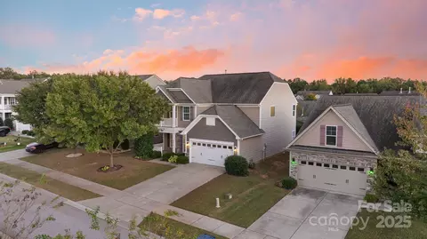 2076 Waverly Ct, Lancaster, SC 29720