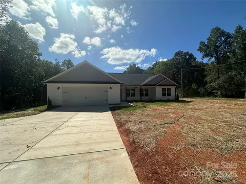 4368 Rob Neal Rd, Heath Springs, SC 29058