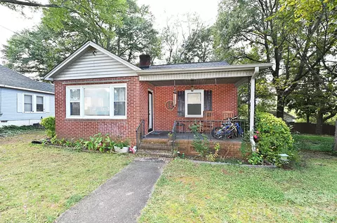 614 S Ashe Ave, Newton, NC 28658
