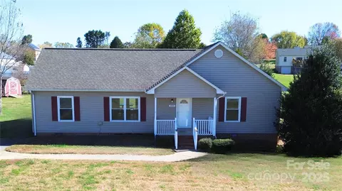 3940 Herman Sipe Rd, Conover, NC 28613