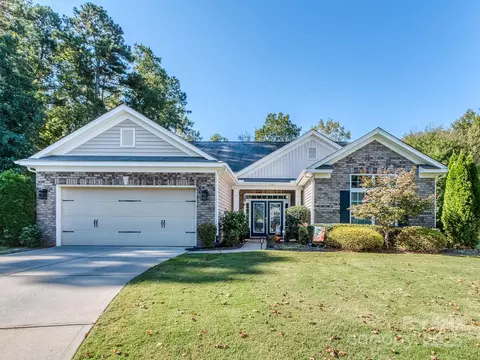 709 Virginia Pine Ln, Clover, SC 29710