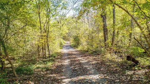 10 Dodd Rd, Barnardsville, NC 28709