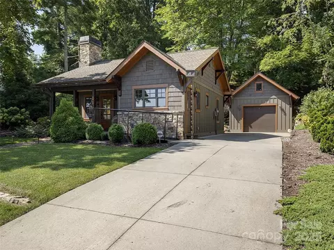 49 King St, Brevard, NC 28712