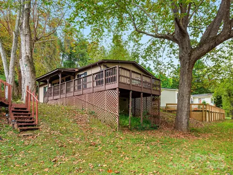 Exterior - 52 Delta Ln, Sylva, NC 28779 photo 3 of 4