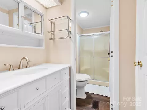Bath - 52 Delta Ln, Sylva, NC 28779 photo 1 of 2