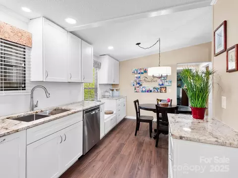 Kitchen - 52 Delta Ln, Sylva, NC 28779 photo 2 of 2