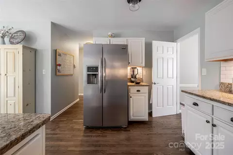 49 Whispering Oak Ct, Fletcher, NC 28732 photo 16