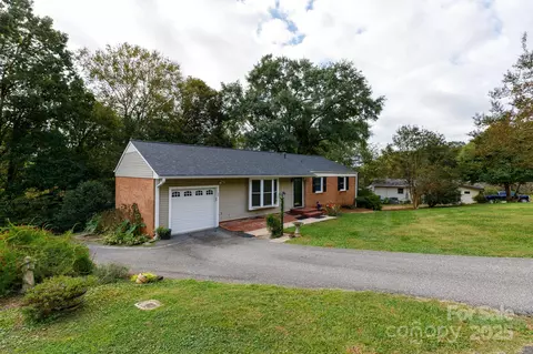 104 Hillcrest Dr, Belmont, NC 28012