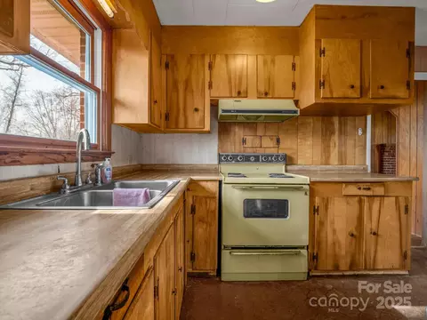 6 Rachel Bell Rd, Mill Spring, NC 28756 photo 11