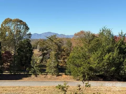 6 Rachel Bell Rd, Mill Spring, NC 28756 photo 2