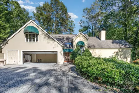 2116 8th Street Nw Dr NW, Hickory, NC 28601