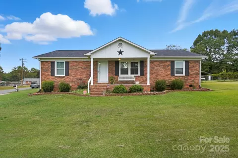 3923 Windwood Dr, Gastonia, NC 28056