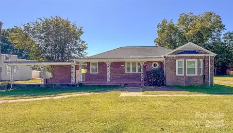 8170 Nc Hwy 90 E Hwy E, Stony Point, NC 28678