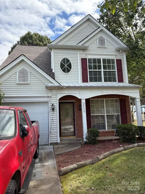 2449 Sawyer Dr, Charlotte, NC 28213