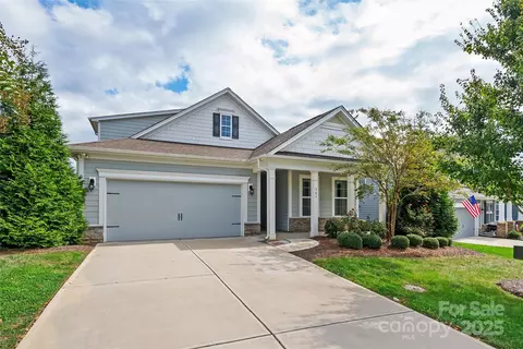 383 Secretariat Dr, Iron Station, NC 28080