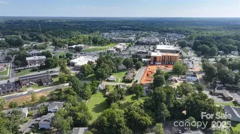 19623 Oak St, Cornelius, NC 28031 photo 5