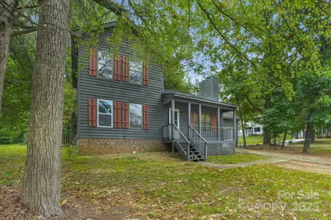 6223 Whitewater Dr, Charlotte, NC 28214
