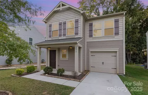 2617 Riley Woods Ln, Charlotte, NC 28269