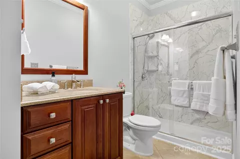 Bath - 1331 Torrence 1331 Cir #1331, Davidson, NC 28036 photo 2 of 2