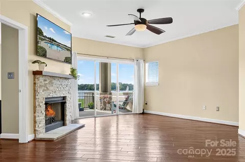 1331 Torrence 1331 Cir #1331, Davidson, NC 28036