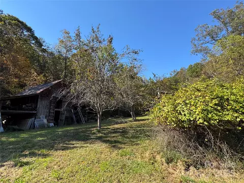 Exterior - 147 Helton Ln, Mill Spring, NC 28756 photo 4 of 7