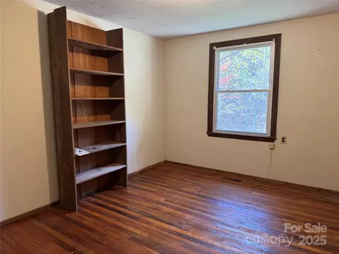 Bedroom - 147 Helton Ln, Mill Spring, NC 28756 photo 2 of 4