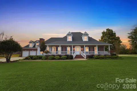 1004 Brockman Rd, Greer, SC 29651