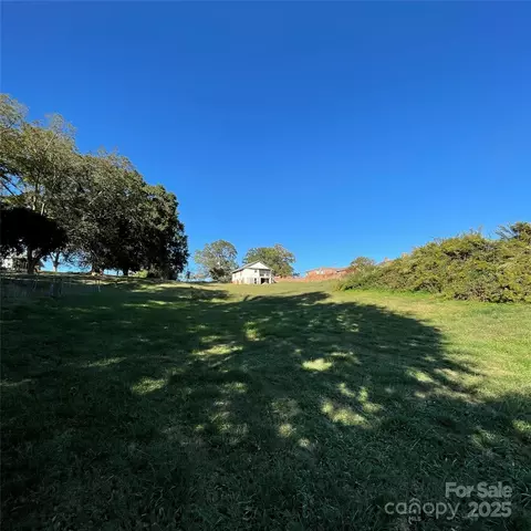 339 29th Avenue Nw Dr NW, Hickory, NC 28601