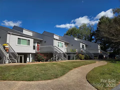 1050 21st Nw 55 Ave NW #55, Hickory, NC 28601