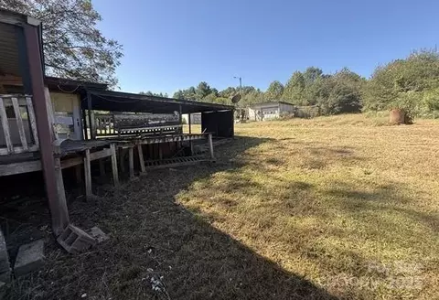 2297 Swanson Rd, Crouse, NC 28033 photo 2