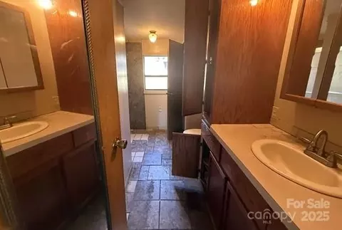 2297 Swanson Rd, Crouse, NC 28033 photo 3