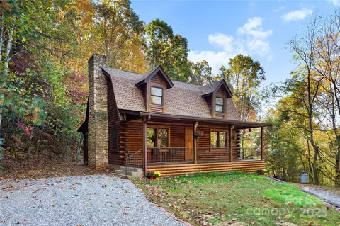 5 Rustic Ridge Dr, Candler, NC 28715