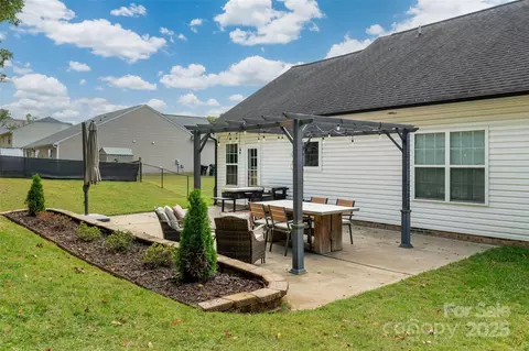 Exterior - 620 Hunley St, Monroe, NC 28112 photo 4 of 5