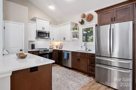 Kitchen - 620 Hunley St, Monroe, NC 28112 photo 1 of 5