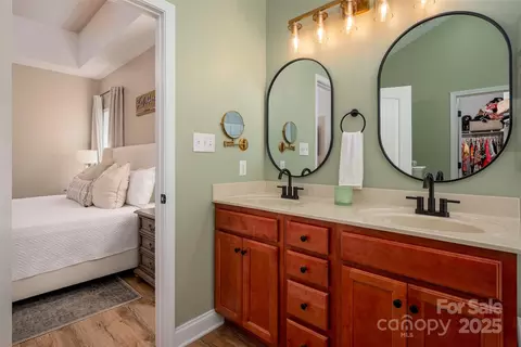 Bath - 620 Hunley St, Monroe, NC 28112 photo 5 of 6