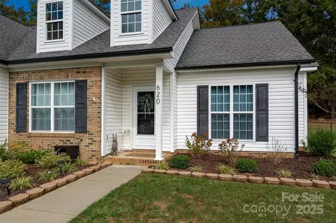Exterior - 620 Hunley St, Monroe, NC 28112 photo 1 of 5