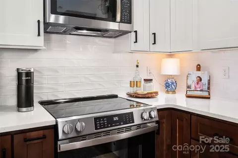 Kitchen - 620 Hunley St, Monroe, NC 28112 photo 5 of 5