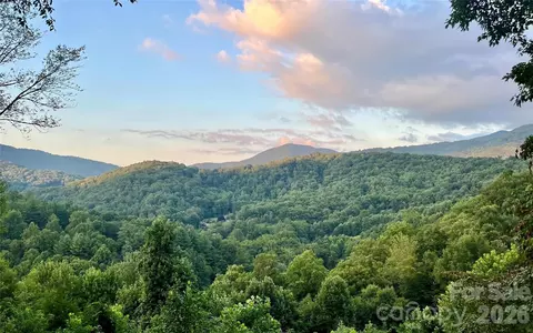 346 Appaloosa Trl, Burnsville, NC 28714
