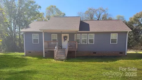 262 S Pea Ridge Rd, Mooresboro, NC 28114