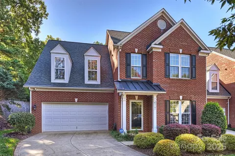 5101 Berkeley Creek Ln, Charlotte, NC 28277