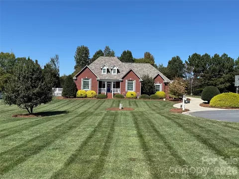 277 Glenwood Dr, Oakboro, NC 28129
