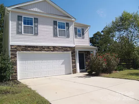 2504 Mcintosh St, Dallas, NC 28034