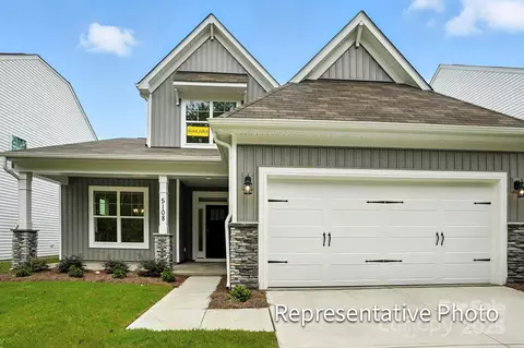 6019 Veld Ct, Charlotte, NC 28215