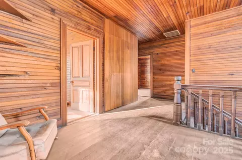 Entry Way - 143 Sharon Rd, Fairview, NC 28730 photo 4 of 4