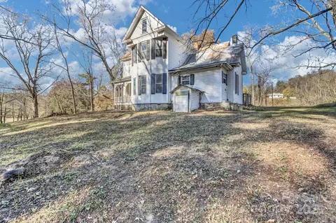 Exterior - 143 Sharon Rd, Fairview, NC 28730 photo 2 of 7