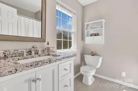 Bath - 133 Sharon Rd, Fairview, NC 28730 photo 1 of 4
